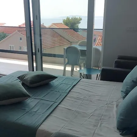 Luxury Apartment- Balcony- Private Rooftop And Jacuzzi- Common Pool Apartment *