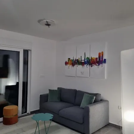 Appartement Luxury Apartment- Balcony- Private Rooftop And Jacuzzi- Common Pool *