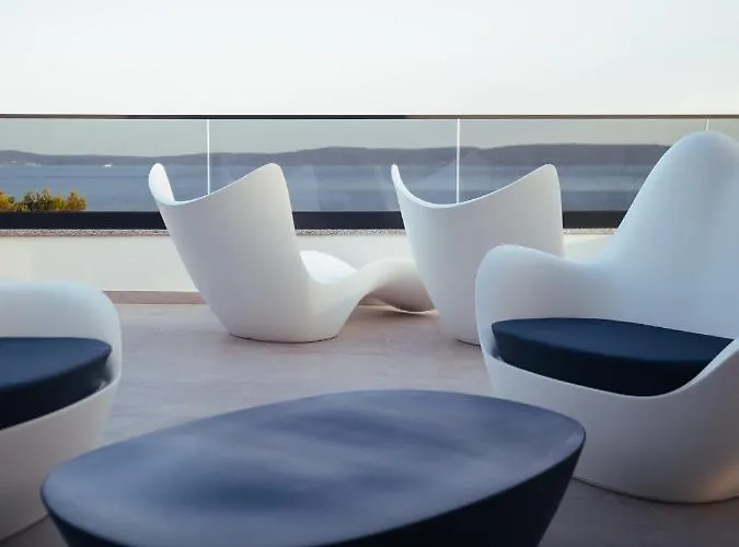 Daire Luxury Apartment- Balcony- Private Rooftop And Jacuzzi- Common Pool *