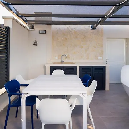 Appartamento Luxury Apartment- Balcony- Private Rooftop And Jacuzzi- Common Pool Traù