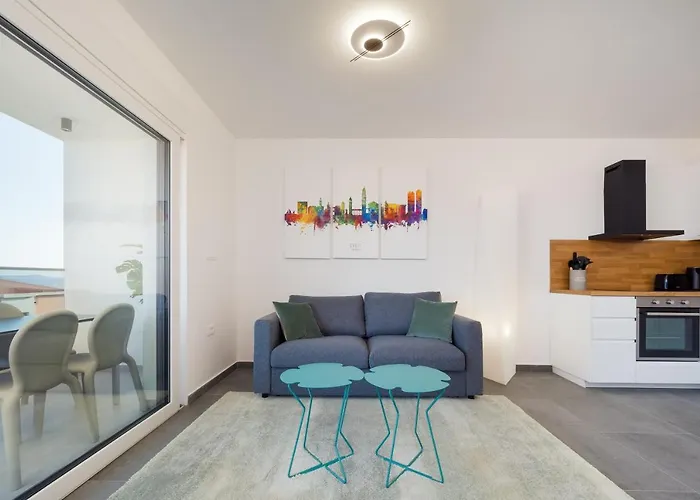 Luxury Apartment- Balcony- Private Rooftop And Jacuzzi- Common Pool Trogir
