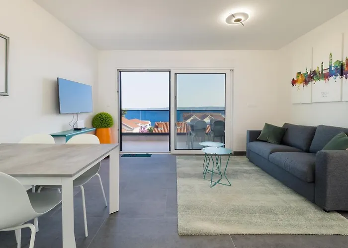 Luxury Apartment- Balcony- Private Rooftop And Jacuzzi- Common Pool Appartement