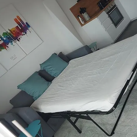 Luxury Apartment- Balcony- Private Rooftop And Jacuzzi- Common Pool Apartament